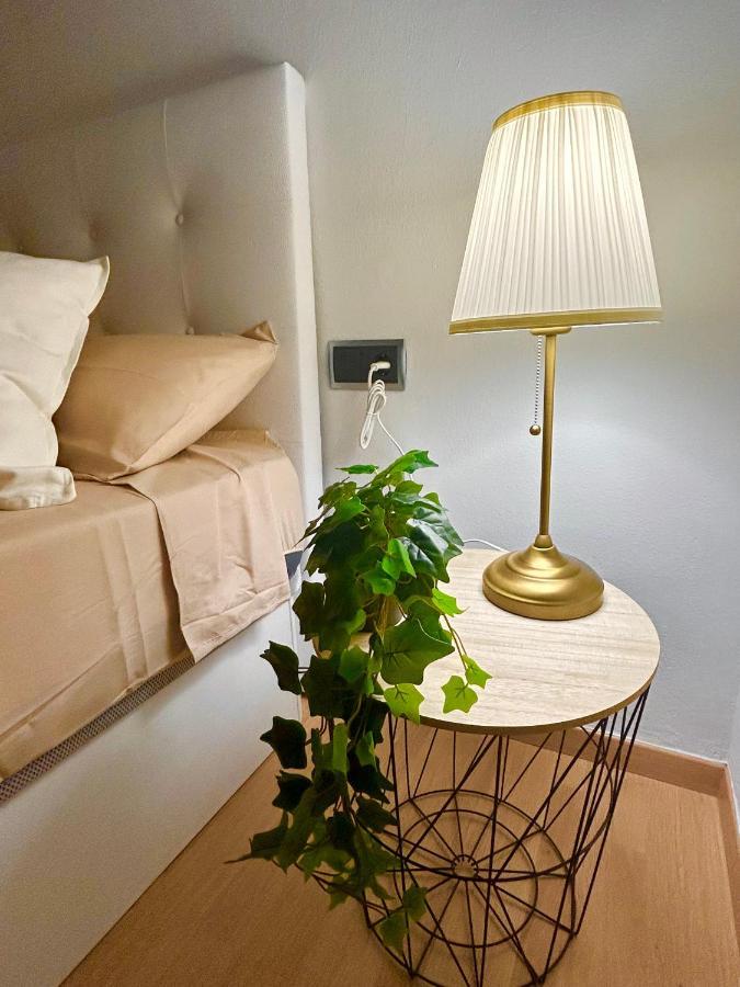 Room Con Bano Privado Sagrada Familia Barcellona Esterno foto